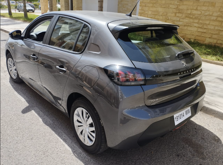 Peugeot 208